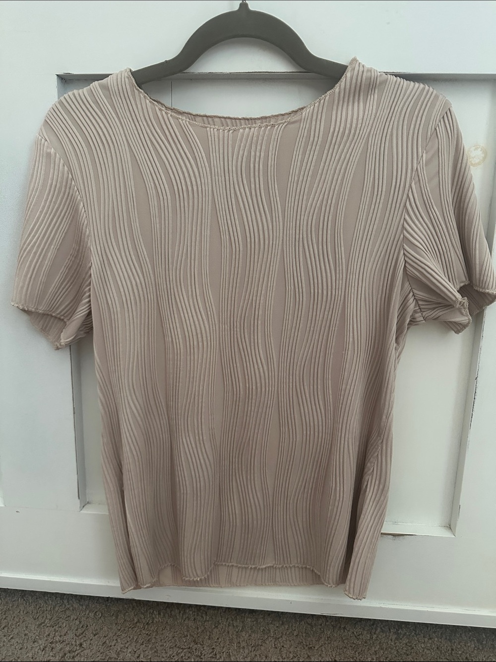 Womens Beige Textured Short-Sleeve Top